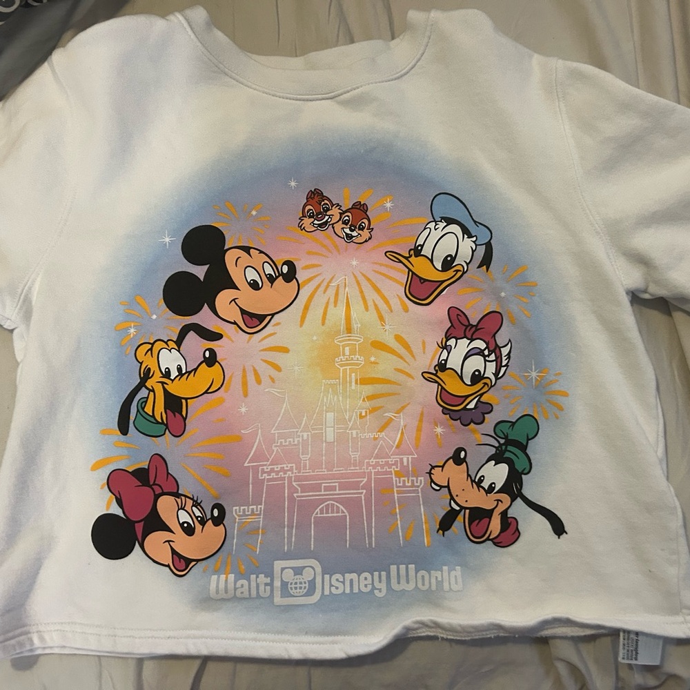 Disney Sweatshirt M/L Great condition